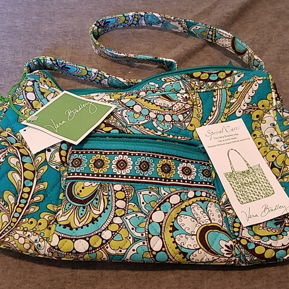 NWT. Vera Bradley New Hobo in peacock.